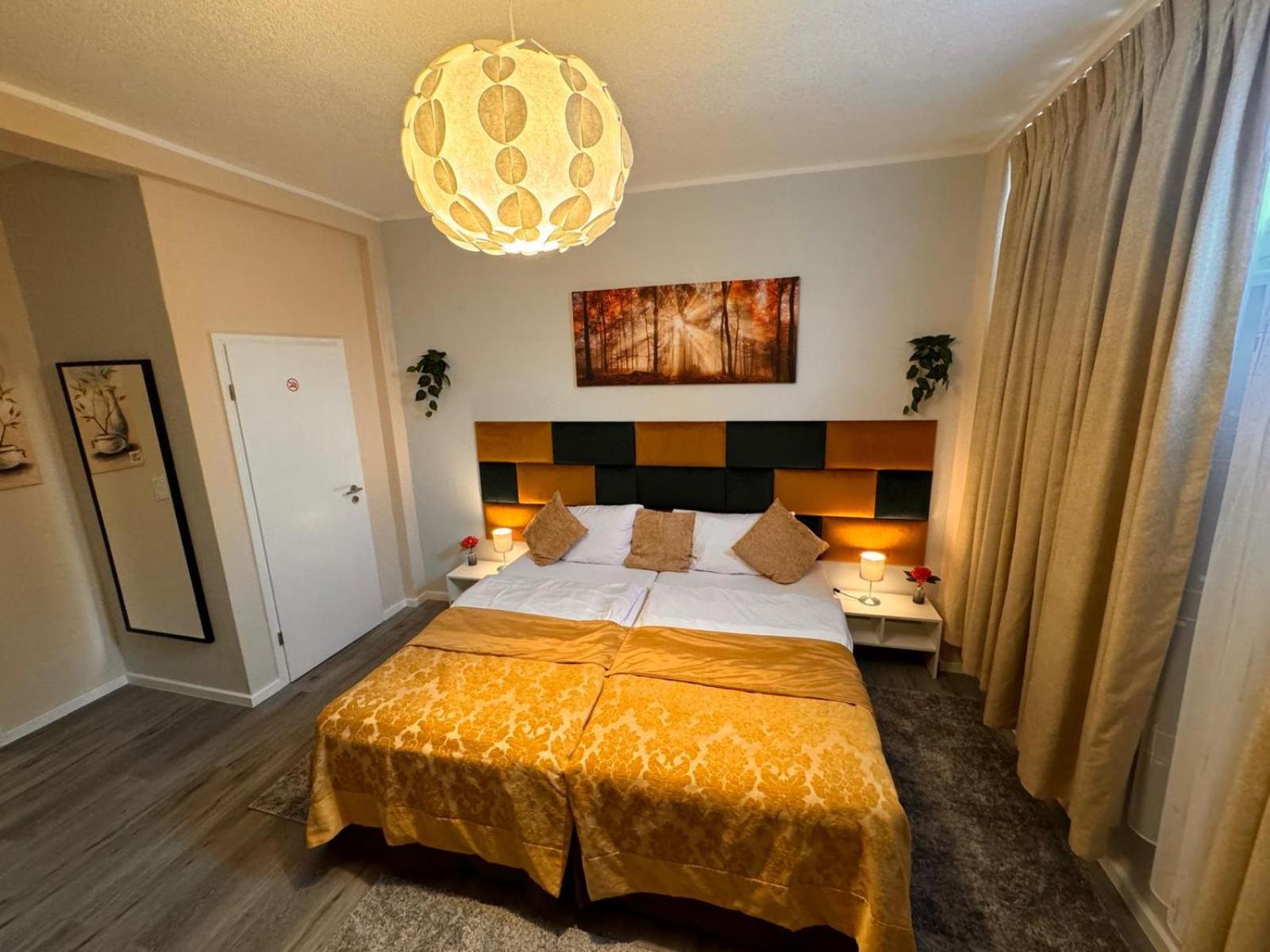 F-f Haus Monteuren Homestay