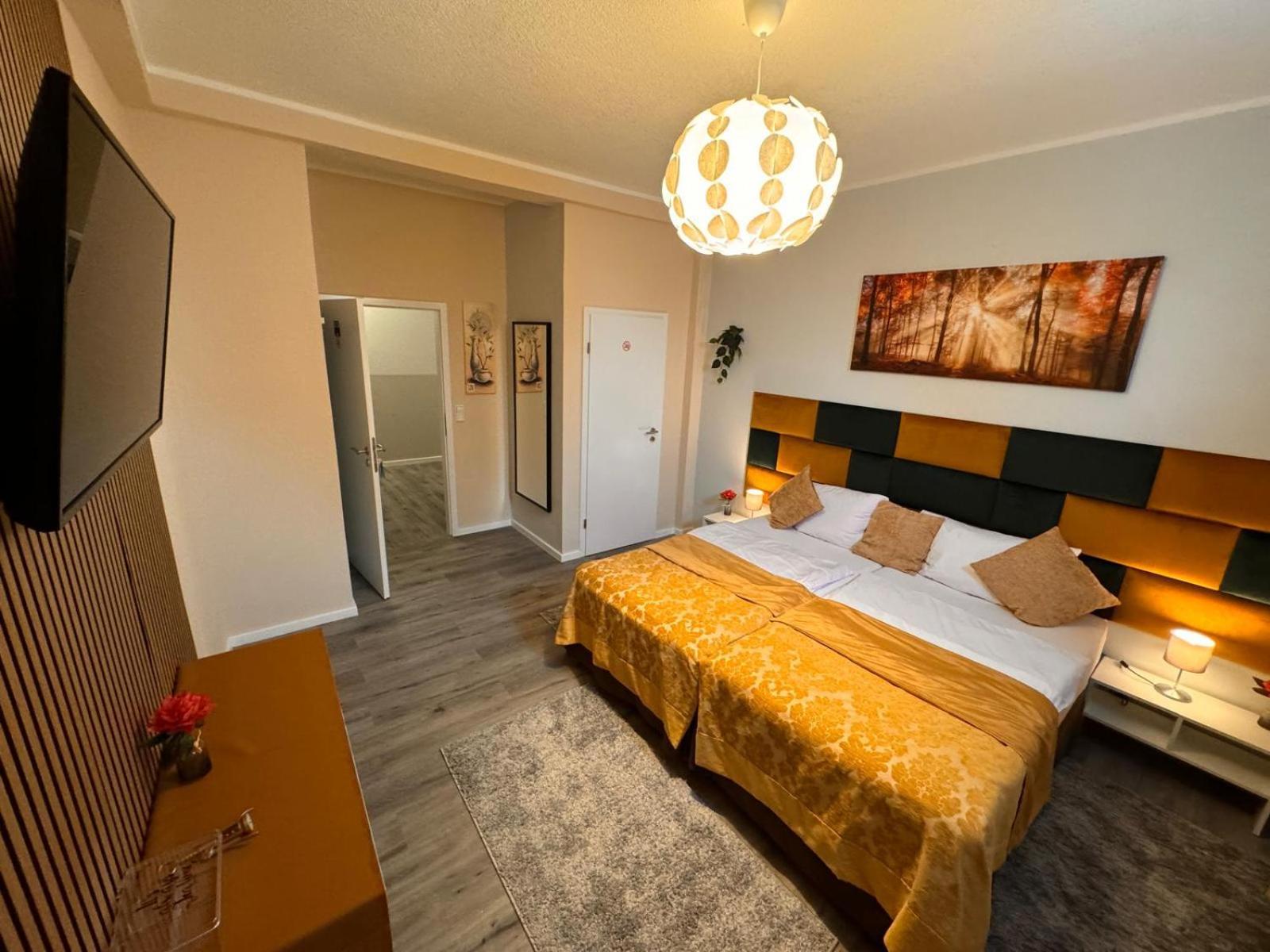 F-f Haus Monteuren Homestay