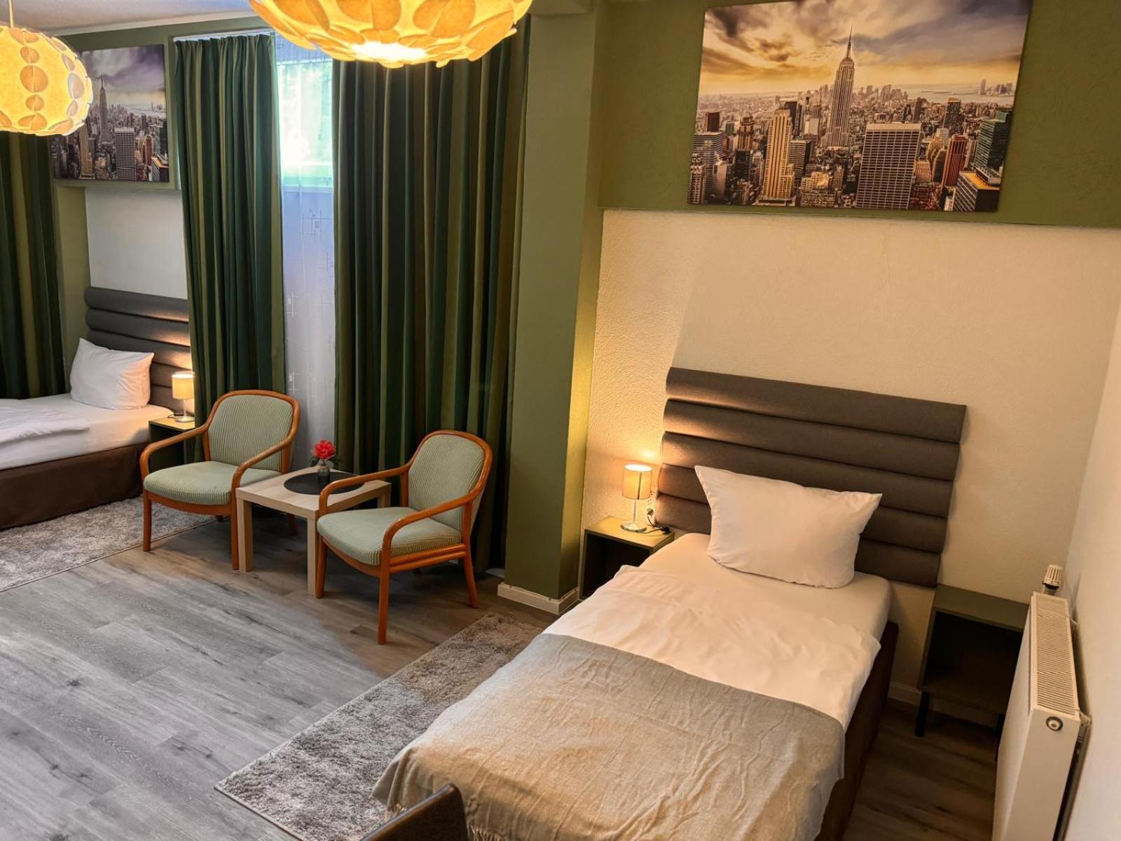 Homestay F-f Haus Monteuren *