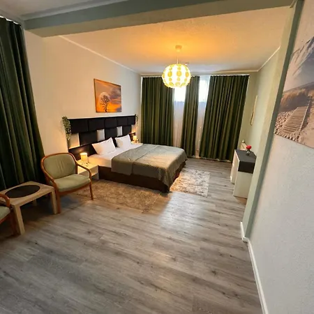 F-F Haus Monteuren Unterkunft Neuhausen auf den Fildern Exterior photo