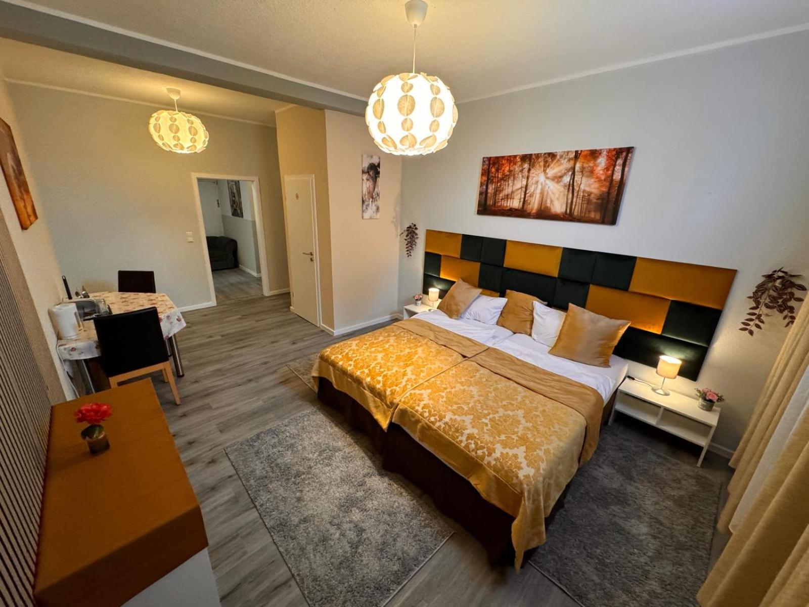 Homestay F-f Haus Monteuren