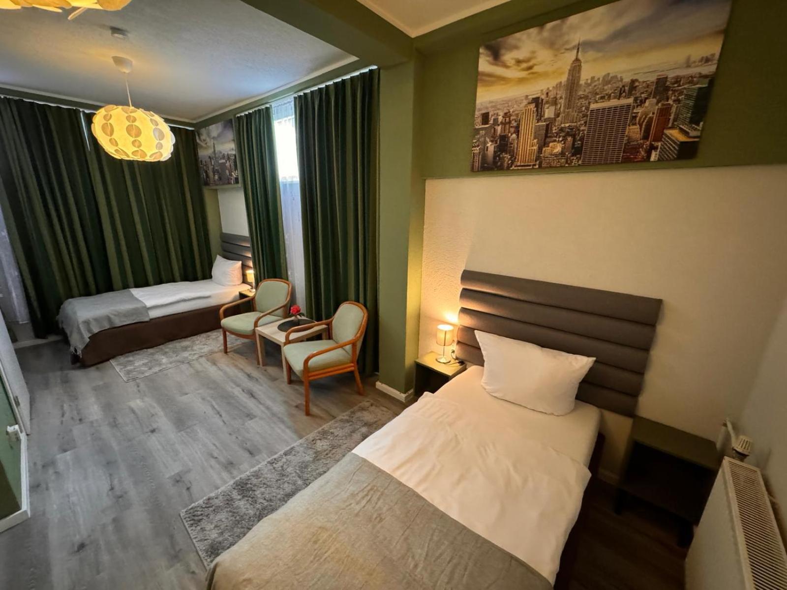 F-f Haus Monteuren Homestay